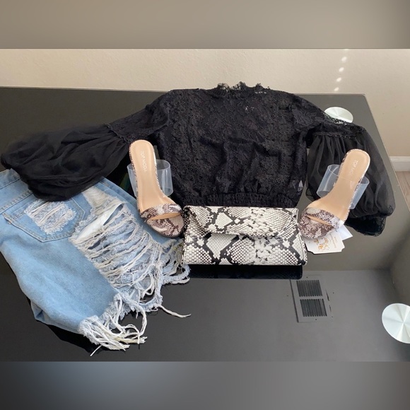 Lace top - Picture 5 of 6